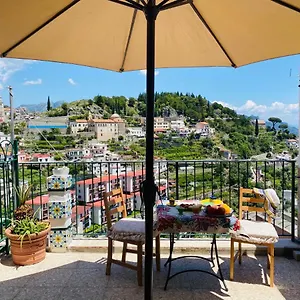 Lucy's House - Comfortable In Appartamento